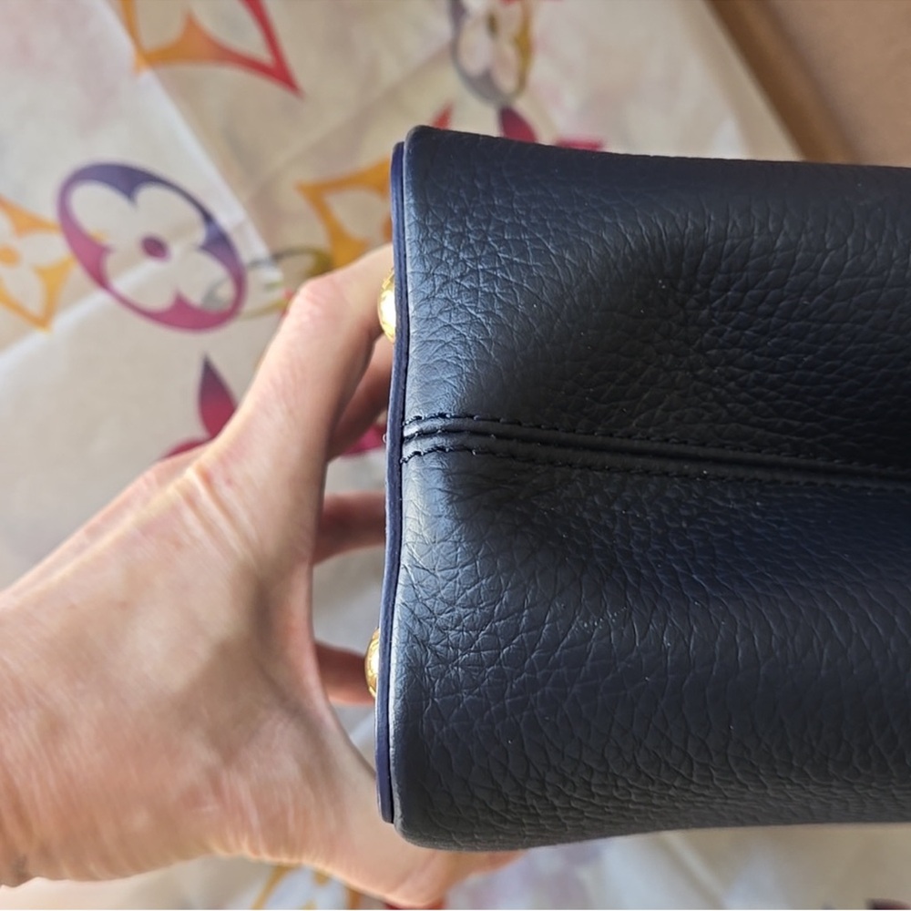 LOUIS VUITTON *NWT* Capucines MM Navy Taurillon Leather Mother of Pearl - Picture 6 of 12